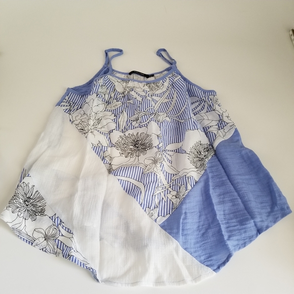 Doe & Rae Tops - 💋 Doe & Rae tank top size sm